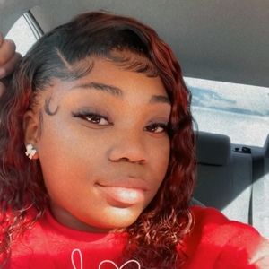 Meet your Posher, Raqueshia